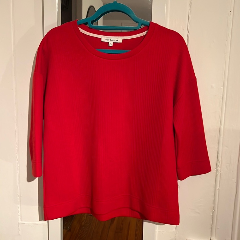 Rose & Olive red slight cropped 3/4 sleeve top